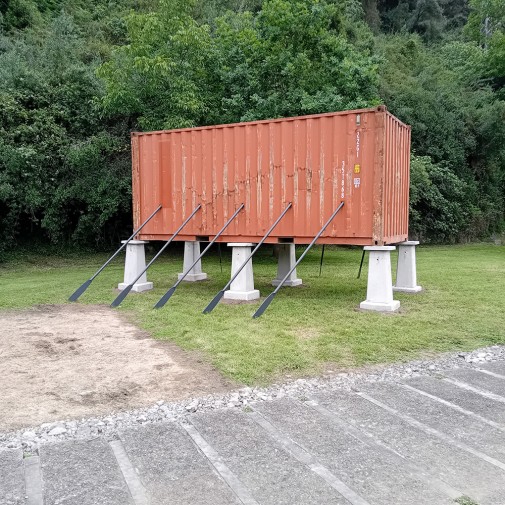 "Galera-Hórreo" (vista da obra - escultura permanente)